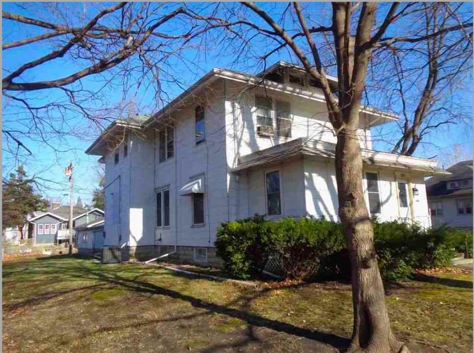 325 E Chestnut St #B - Photo 5 of 10