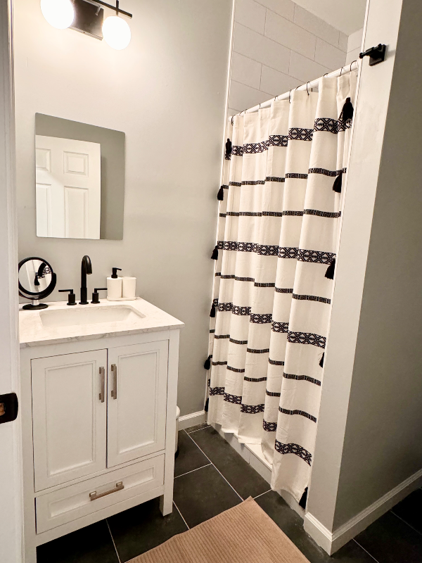 4483 Ocean View Ave - Photo 6 of 11