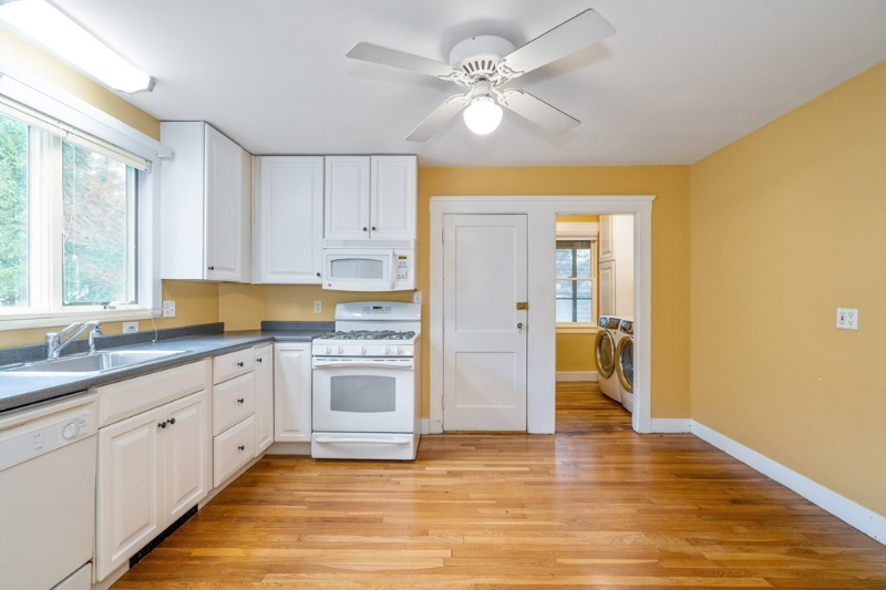 13 Fordham Rd - Photo 6 of 15