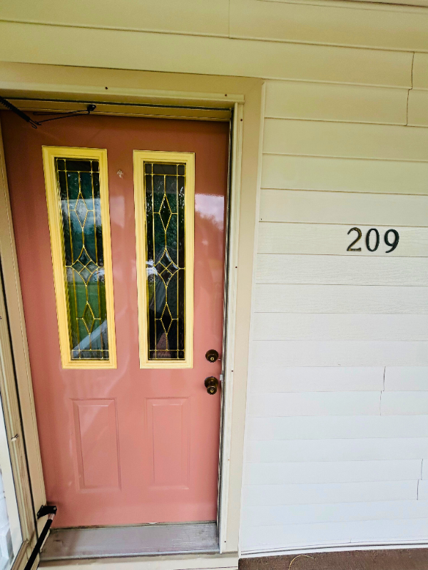 209 E 35th St - Photo 5 of 20