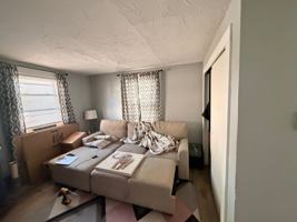 featured image of 39 Franklin St #2