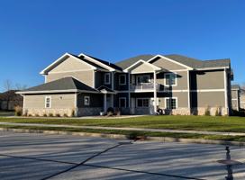 featured image of 206 S 6th St #1