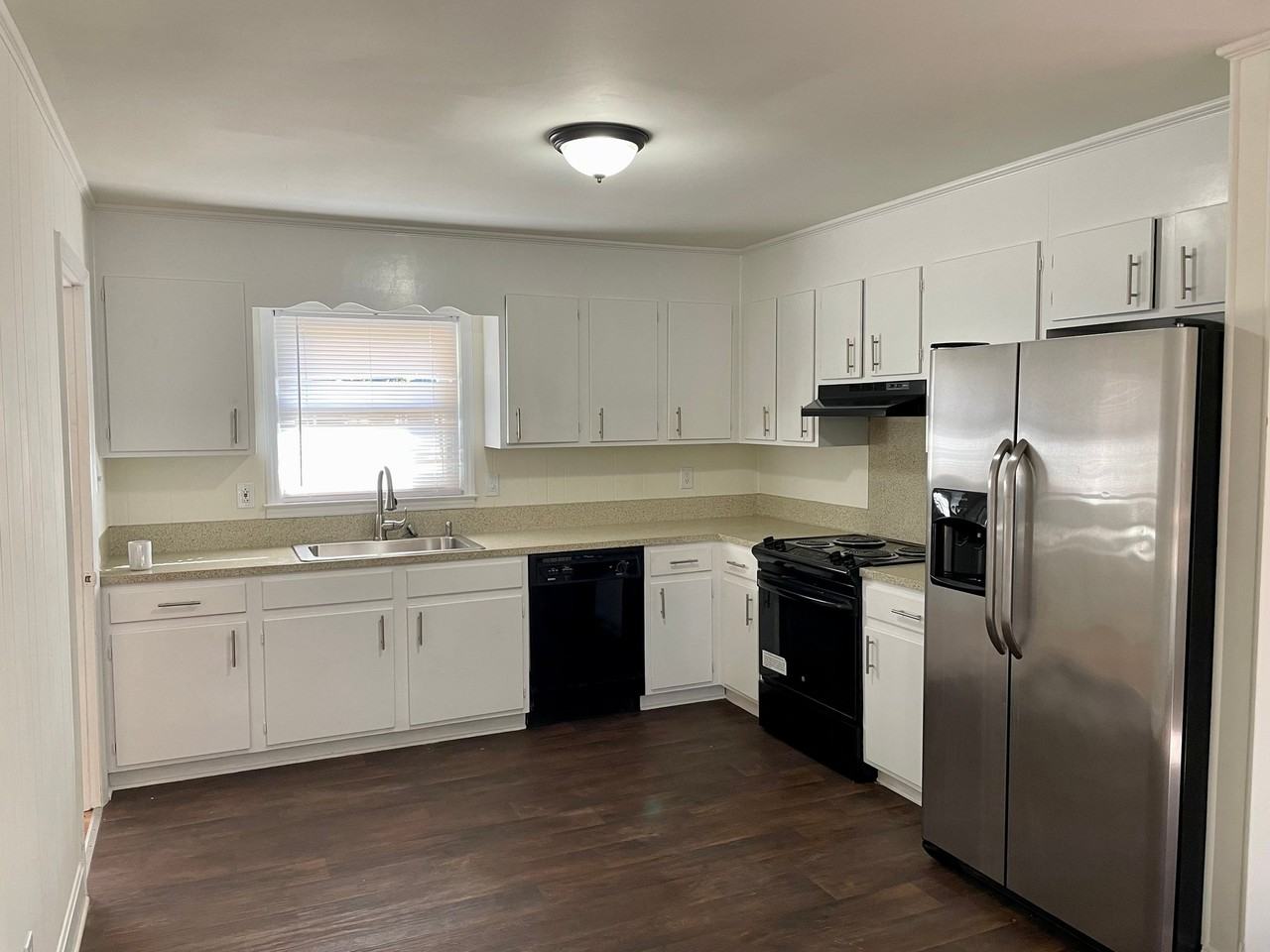 6524 Idlebrook Dr - Photo 3 of 19
