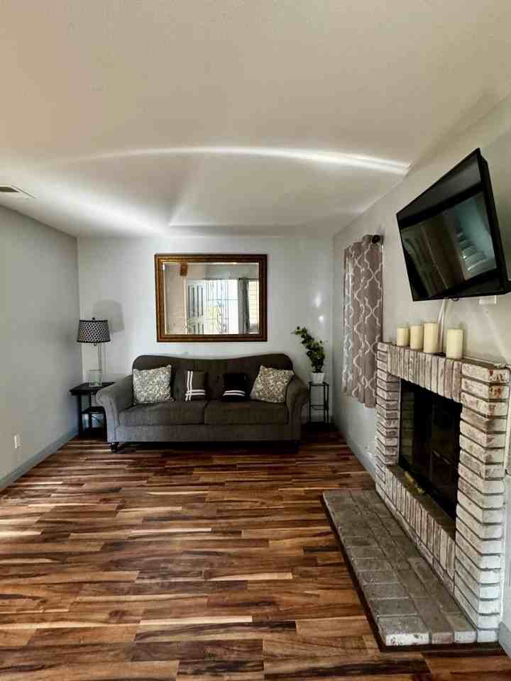 580 Portsmouth Dr #D - Photo 3 of 14