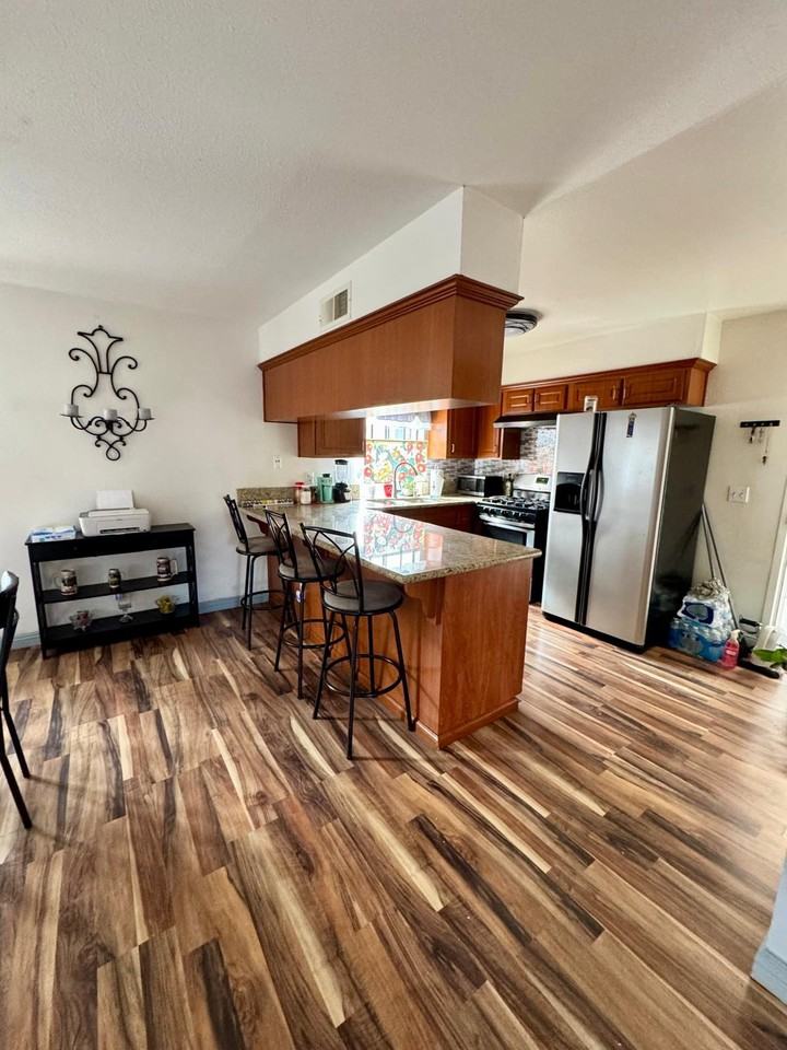 580 Portsmouth Dr #D - Photo 7 of 14