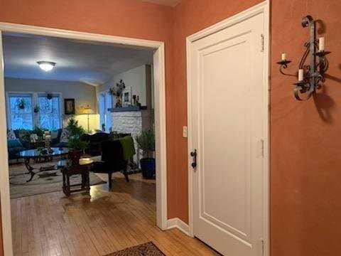19101 Delton Ave - Photo 3 of 16