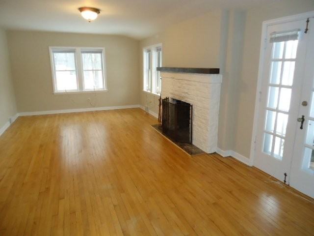 19101 Delton Ave - Photo 4 of 16
