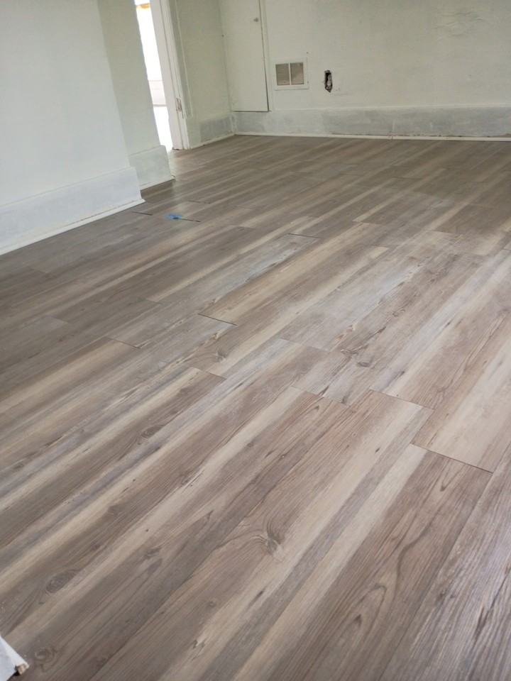 1106 Barrie Ave - Photo 6 of 7