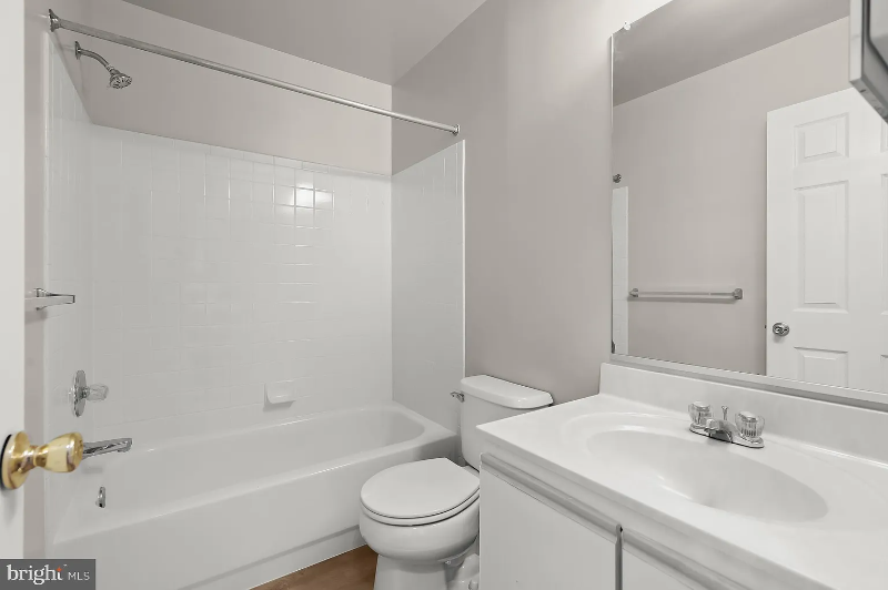 6404 Bayberry Ct - Photo 2 of 7