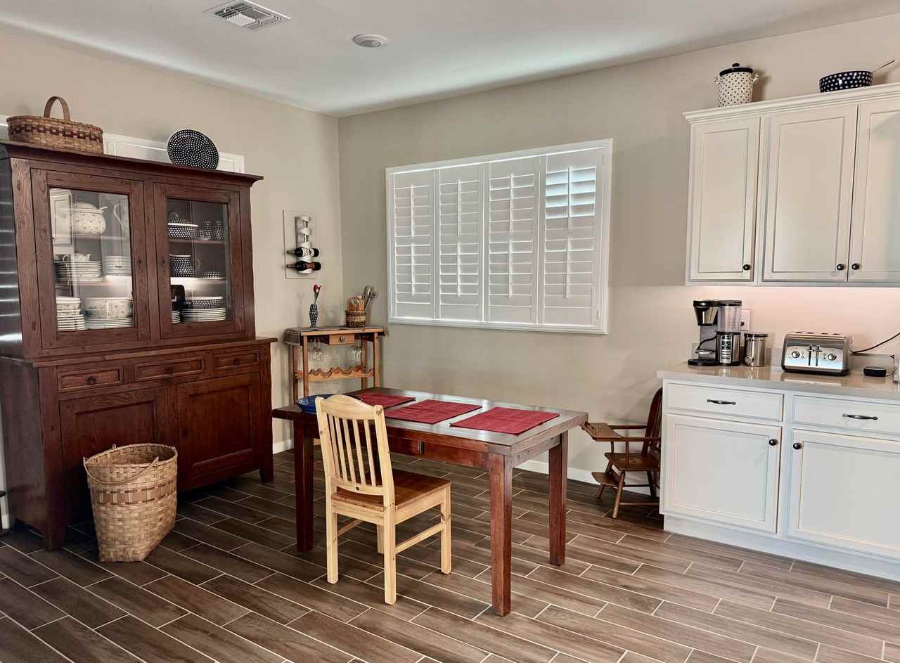 17229 W Butler Ave - Photo 7 of 18