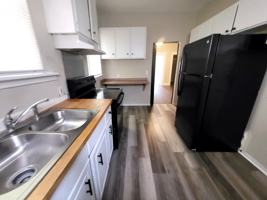 featured image of 234 E 18th St