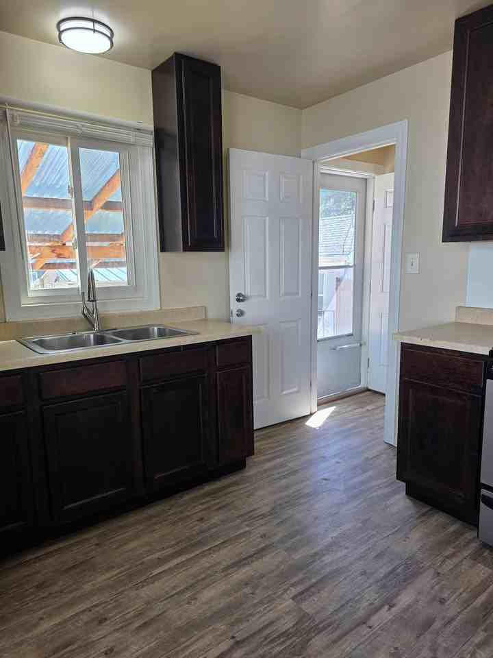 238 Terry Ave #1 - Photo 4 of 12