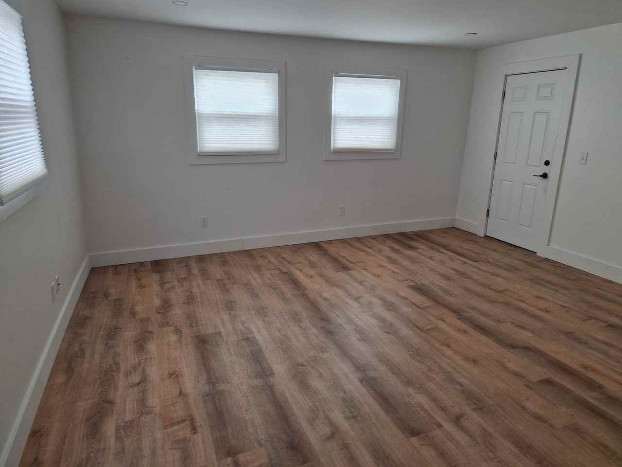 263 Acushnet Ave #1E - Photo 3 of 5