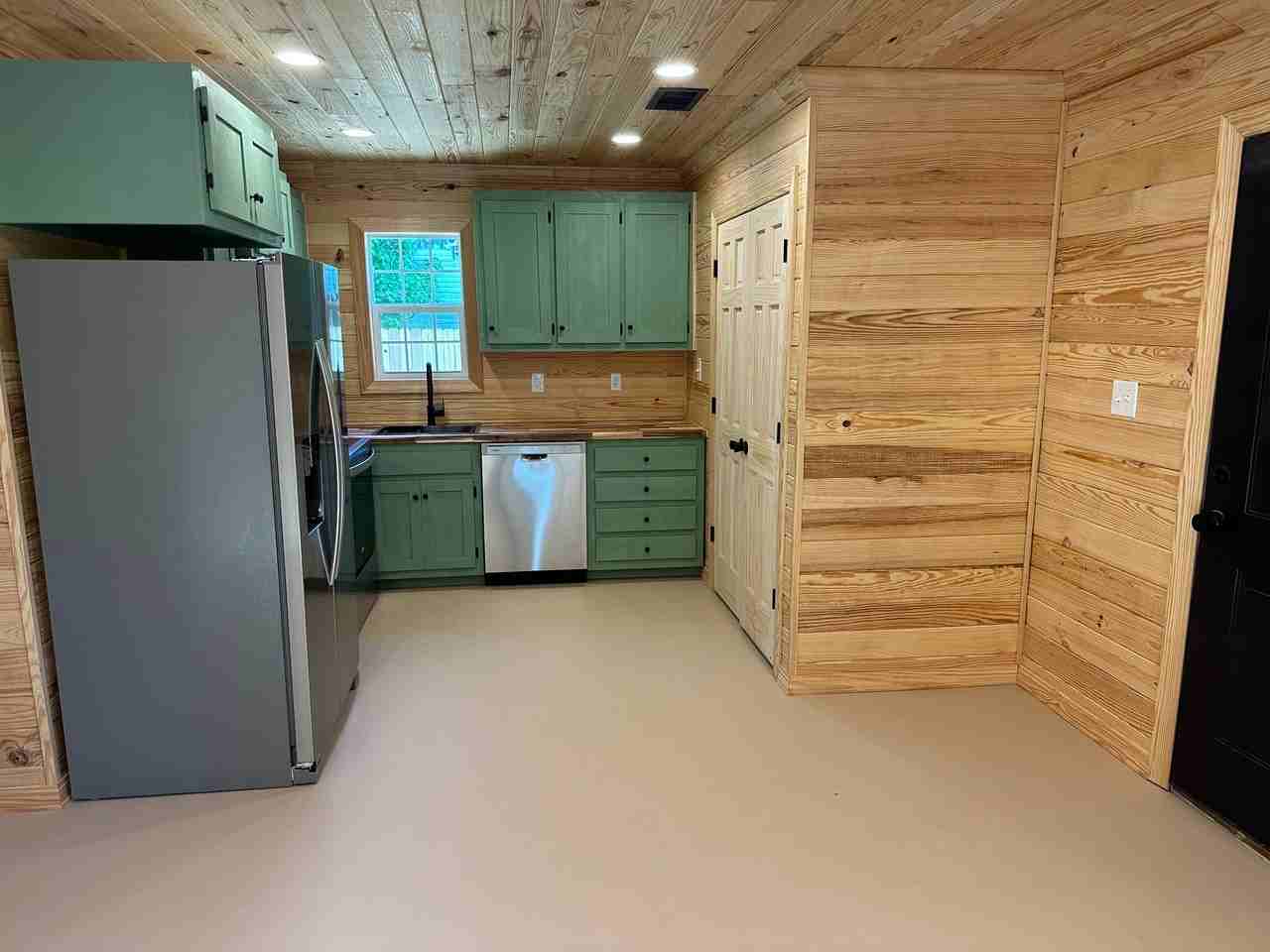 1850 Circle Dr - Photo 7 of 14