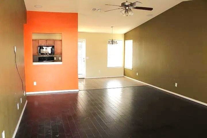 1804 Nw 145th St - Photo 3 of 8