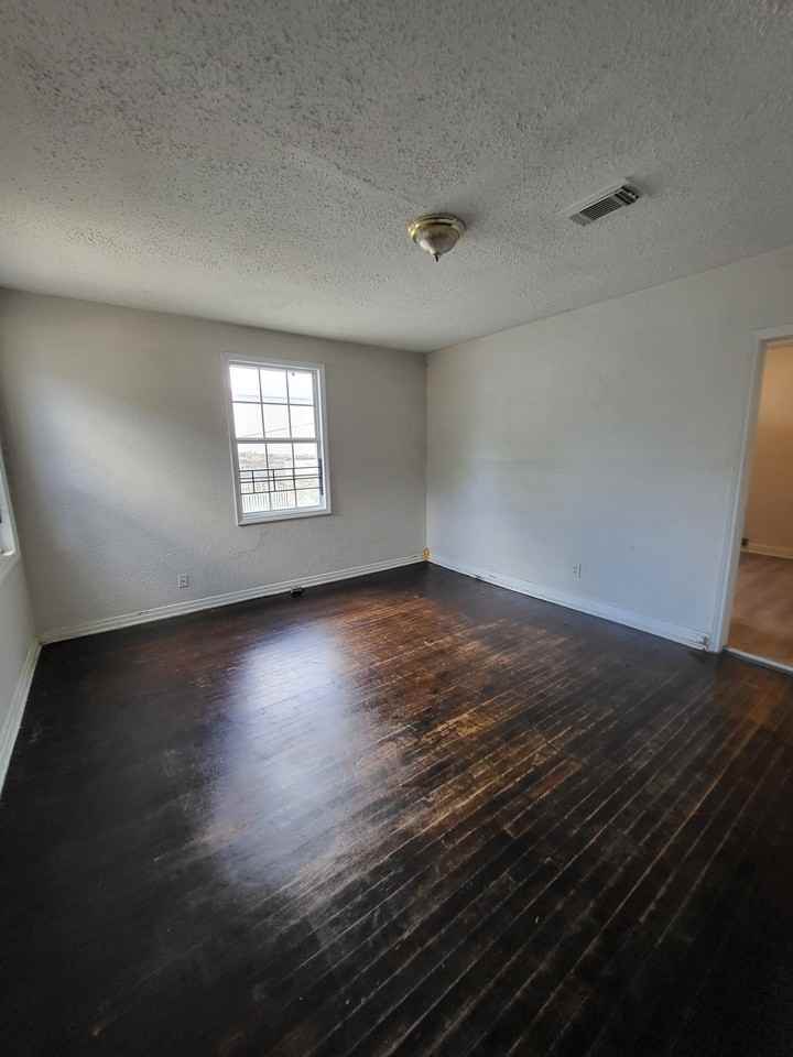 330 W 26th St #330W26thST - Photo 4 of 11