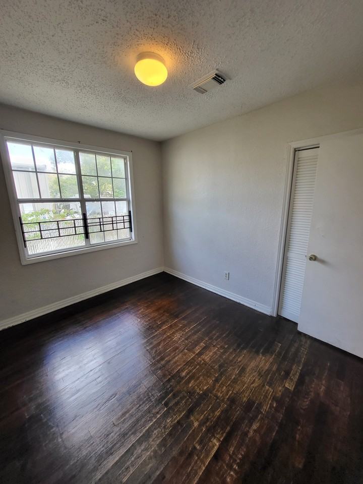 330 W 26th St #330W26thST - Photo 6 of 11