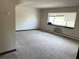 featured image of 39 Washington St #39B2
