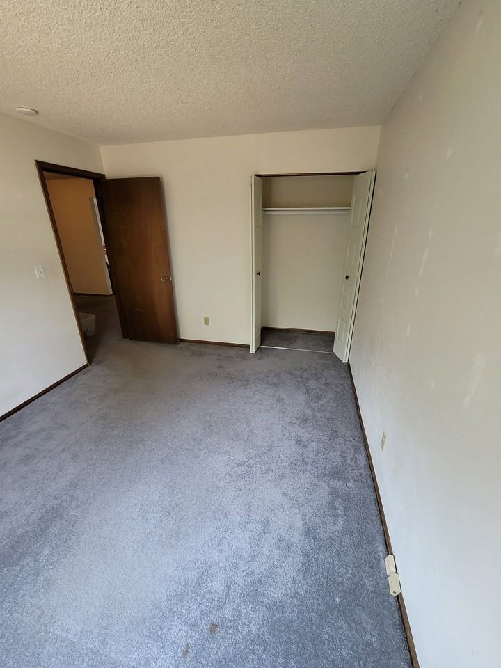 14333 E Warren Pl - Photo 3 of 12