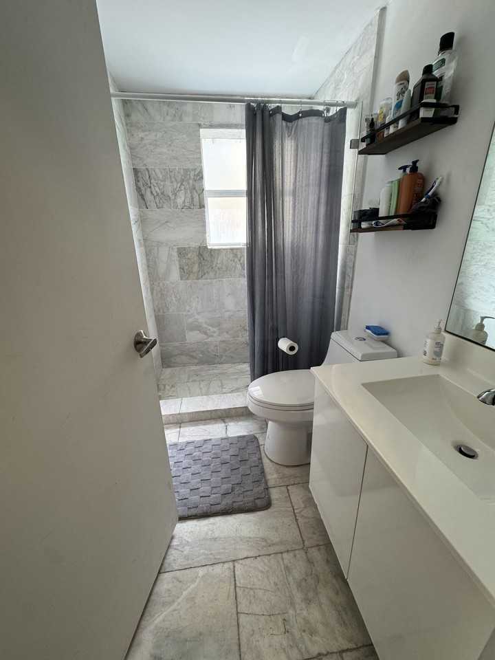 810 7th St #106 - Photo 4 of 5