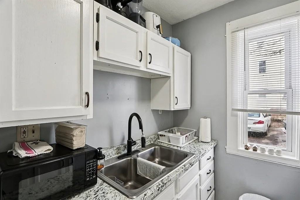 424 Cedar St #1stFL - Photo 4 of 10