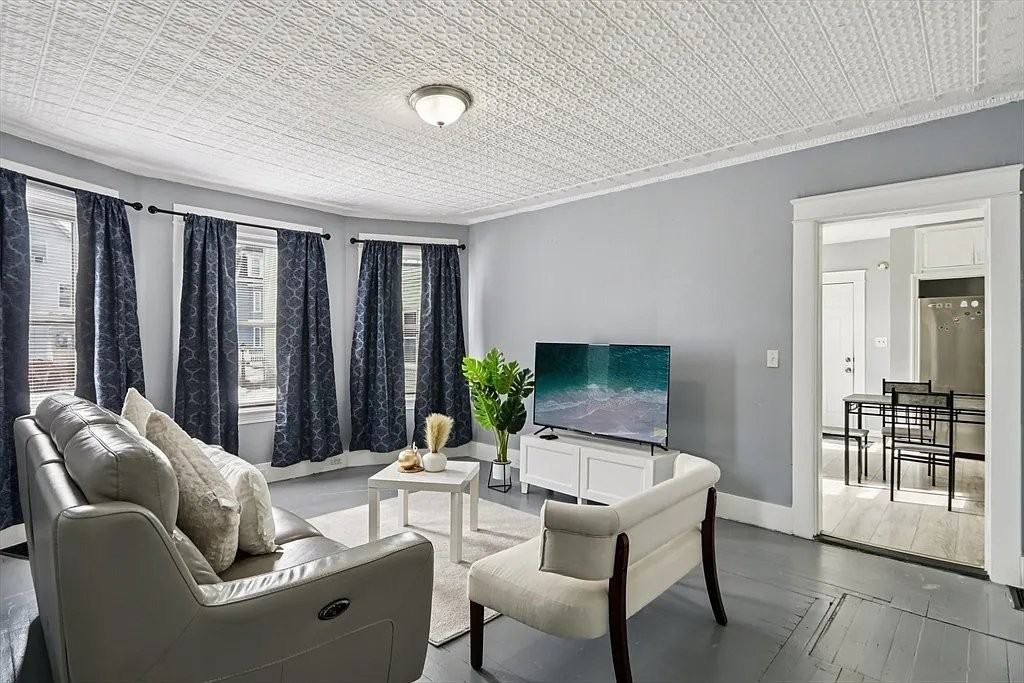 424 Cedar St #1stFL - Photo 6 of 10