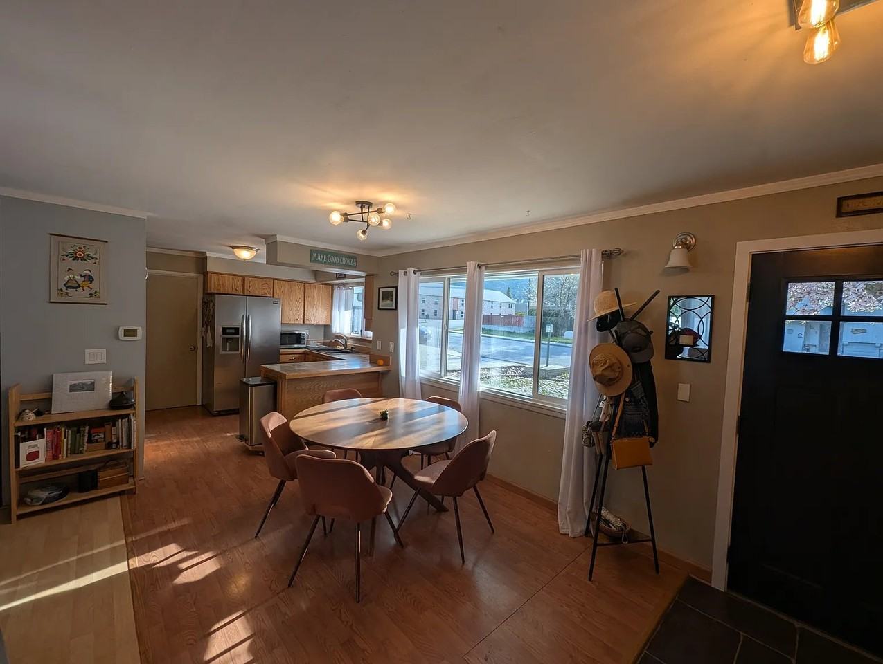 1011 Wedgewood Ave - Photo 2 of 19