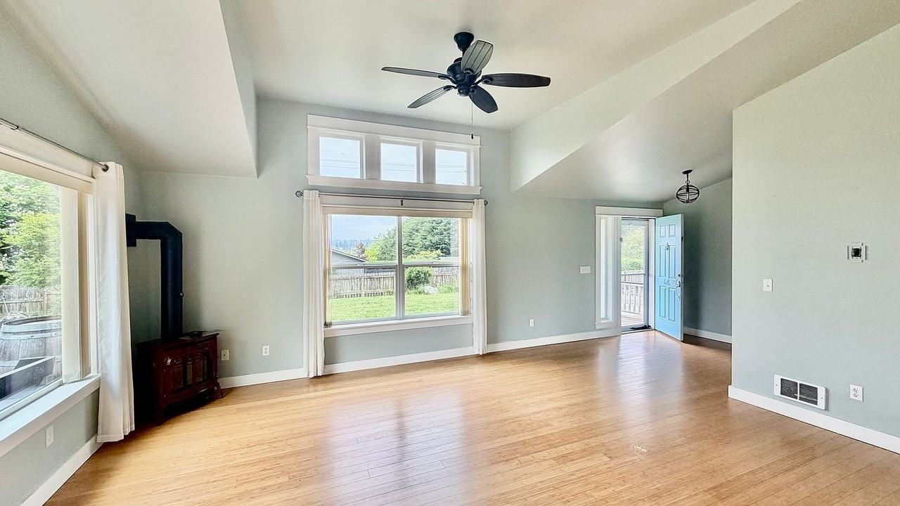 5469 S Shore Dr - Photo 6 of 20