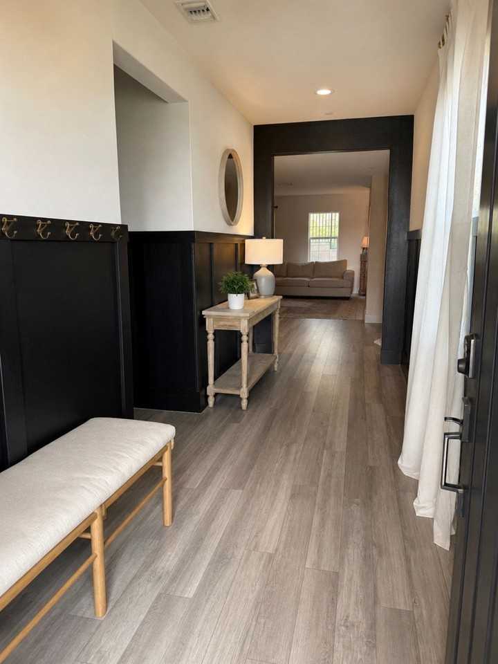 27462 Tyrrhenian Dr - Photo 2 of 11
