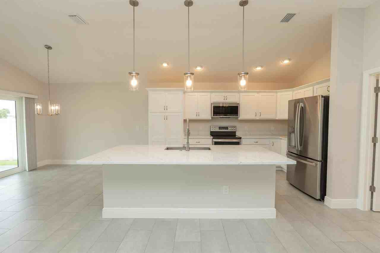 7356 Danford Pl - Photo 5 of 17