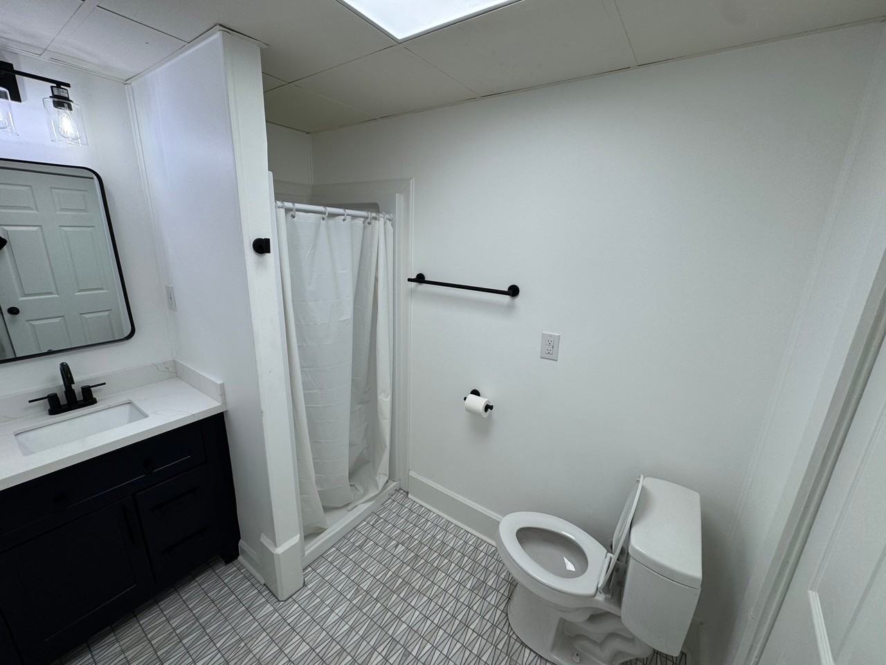 1016 S Church St - Photo 7 of 15