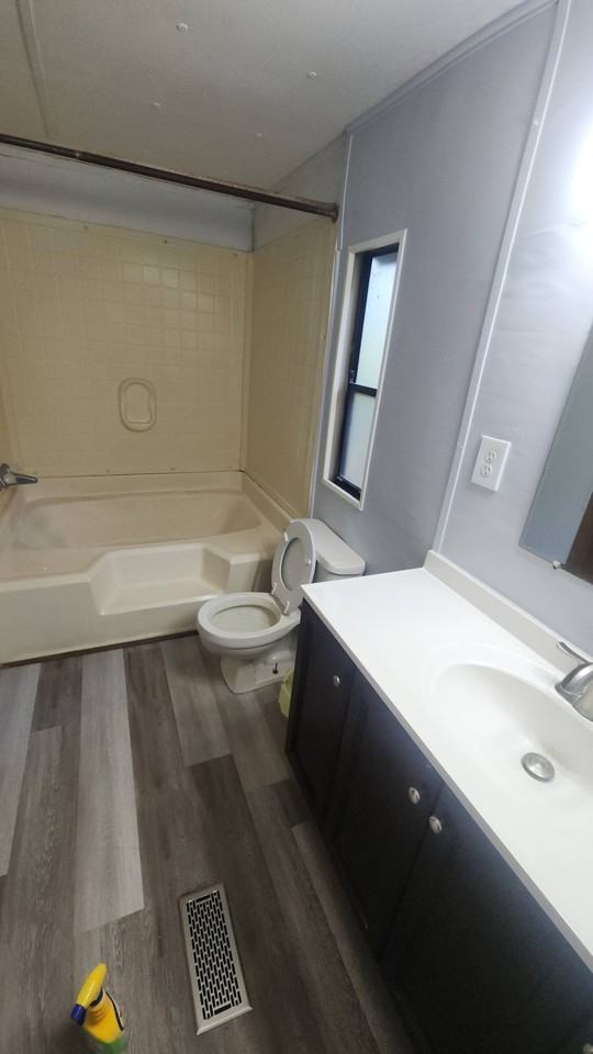 101 Powell Ln - Photo 5 of 13