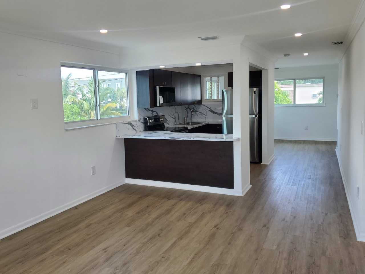 91 Nw 51st Pl #91B - Photo 6 of 19