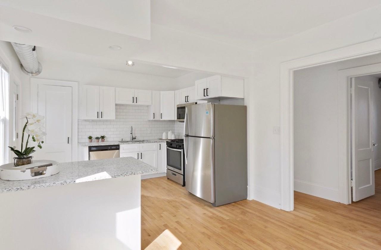 2550 Jefferson St Ne #3 - Photo 2 of 17