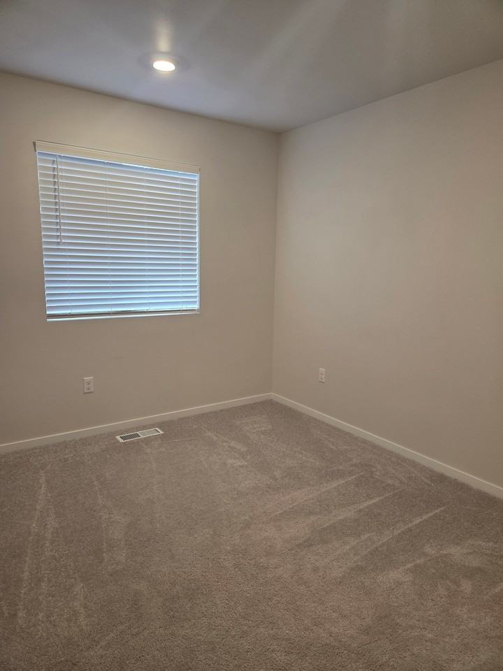 406 Sw 32nd St - Photo 5 of 11