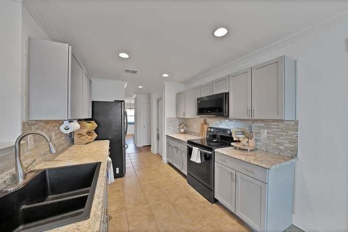 1120 Bumble Bee Dr - Photo 6 of 19
