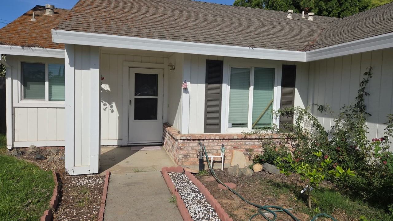 7613 Luzern Way - Photo 6 of 18