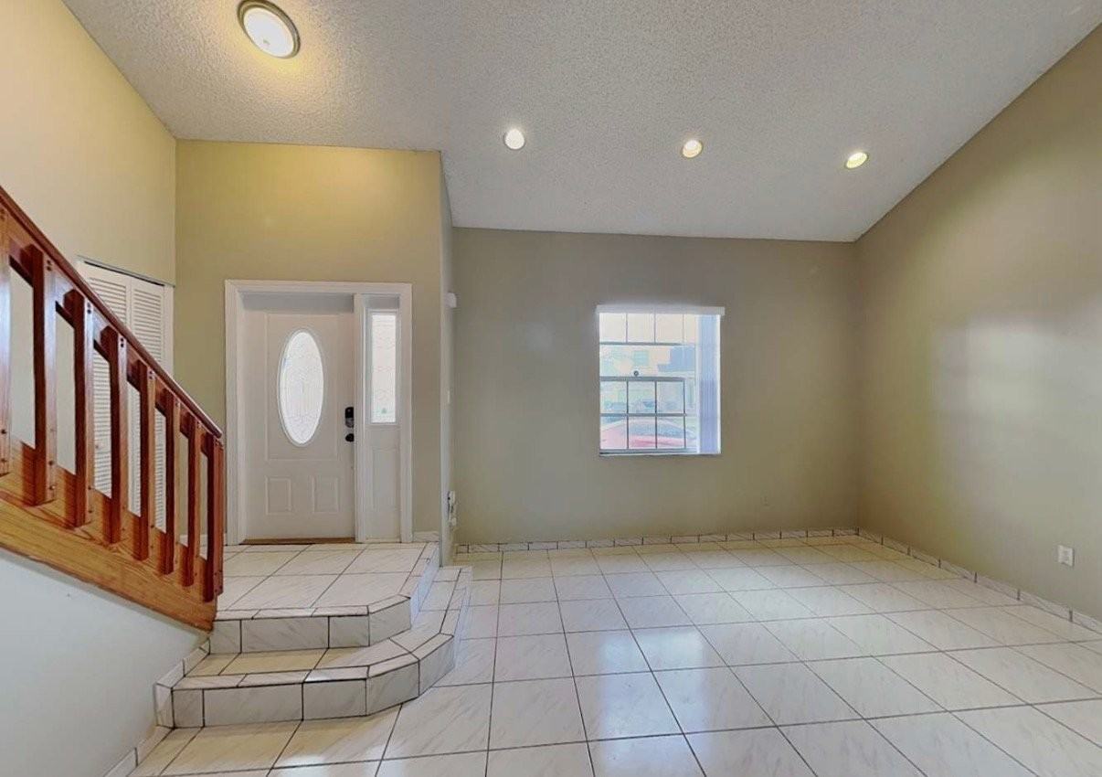 8214 Nw 192nd Ter - Photo 2 of 13