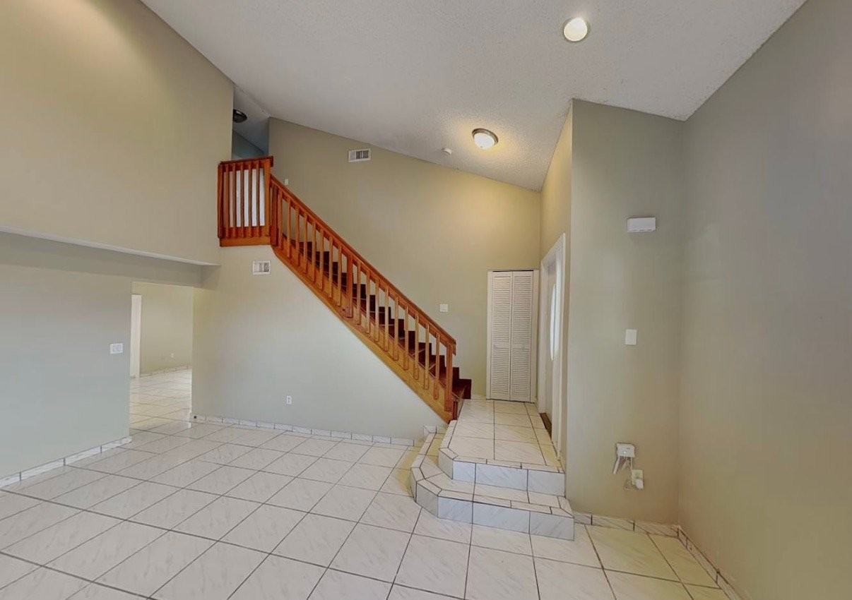 8214 Nw 192nd Ter - Photo 3 of 13
