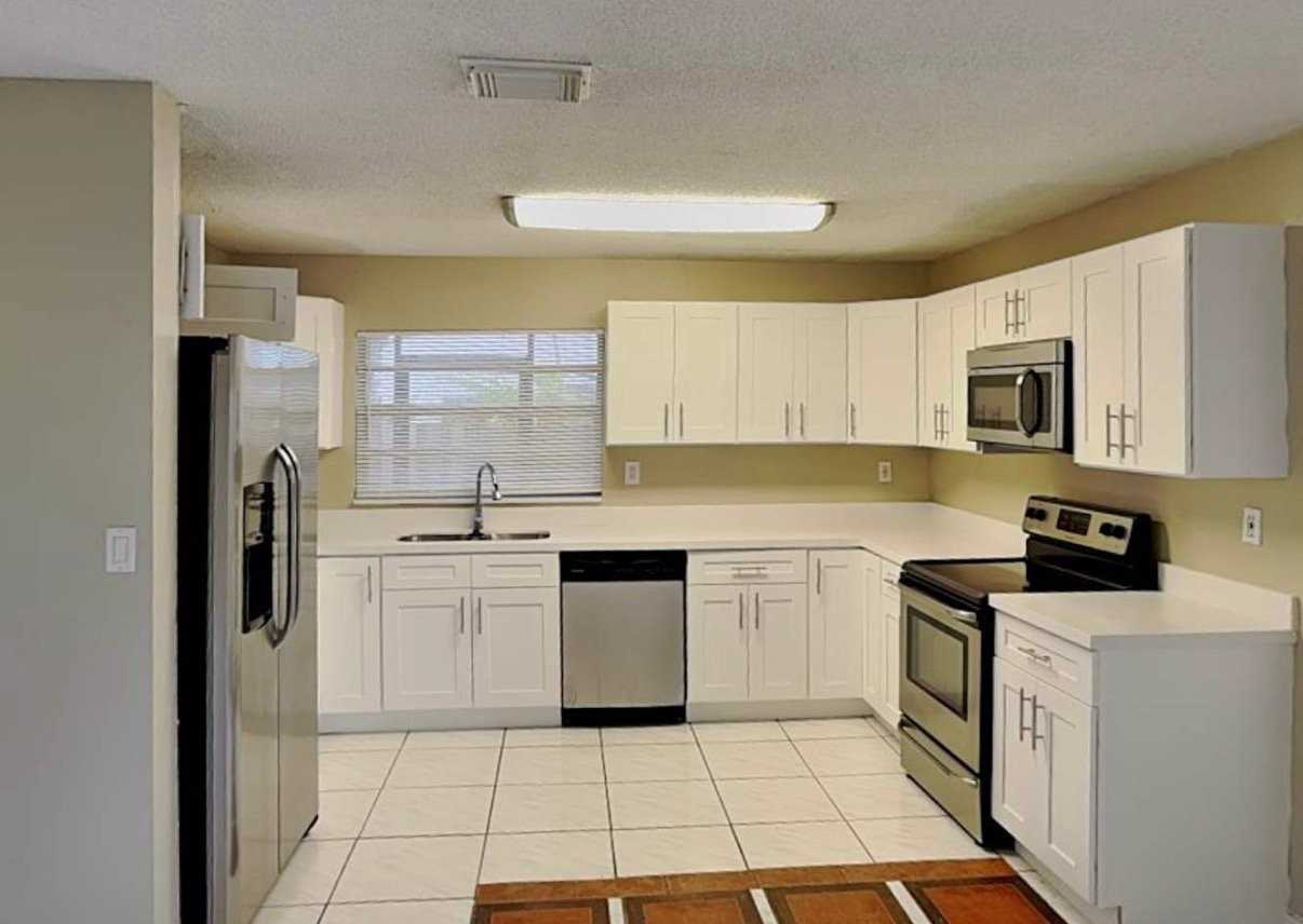 8214 Nw 192nd Ter - Photo 7 of 13