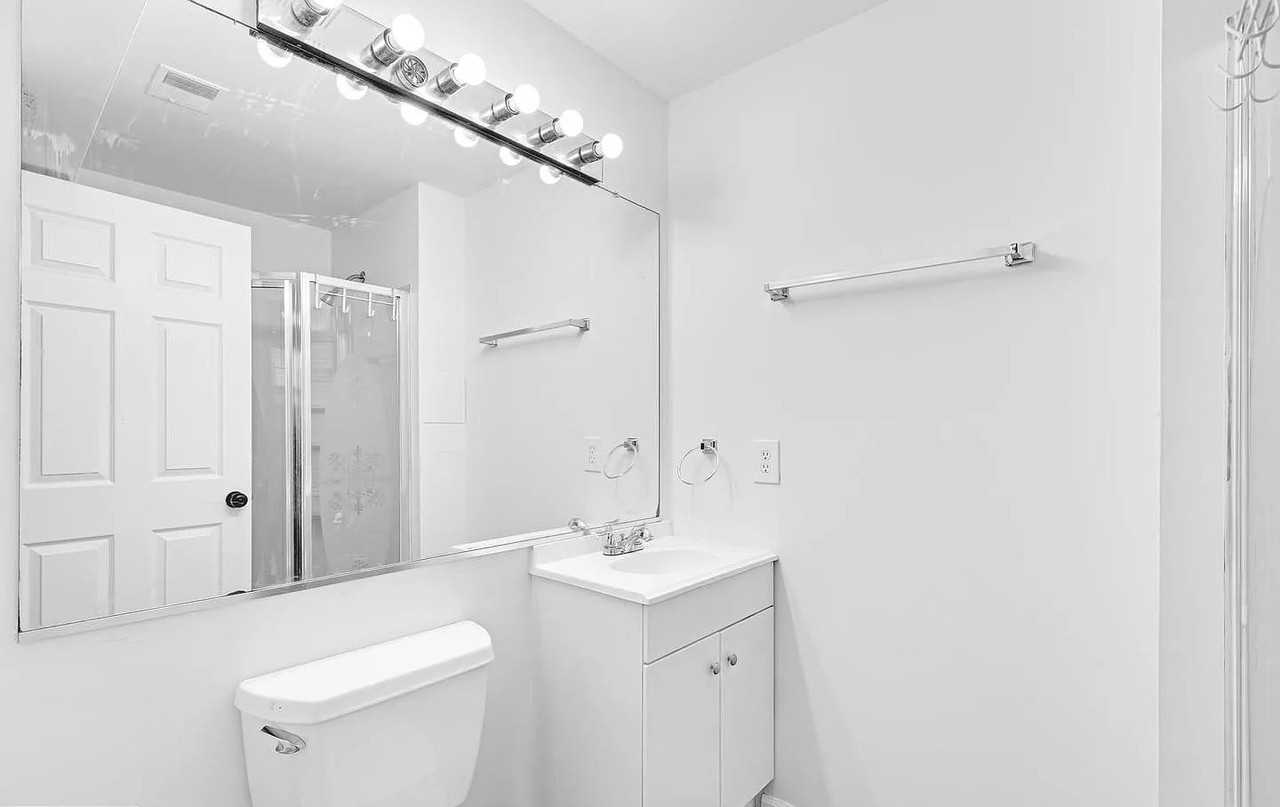 9242 Jessica Dr - Photo 3 of 11