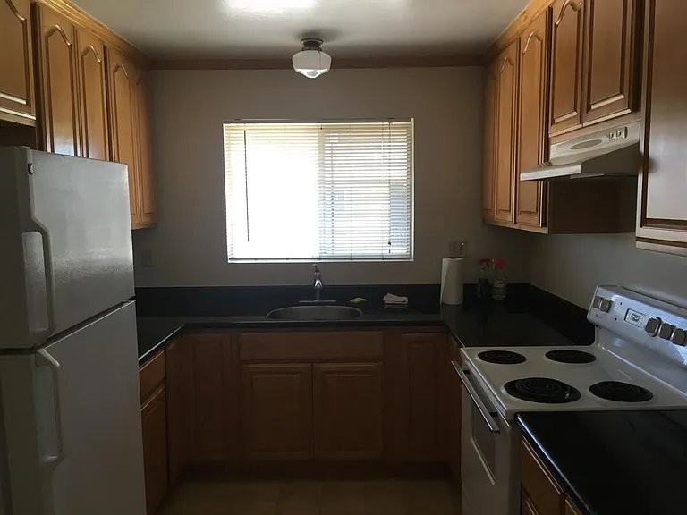 5613 Hoffman Ct #A - Photo 5 of 15
