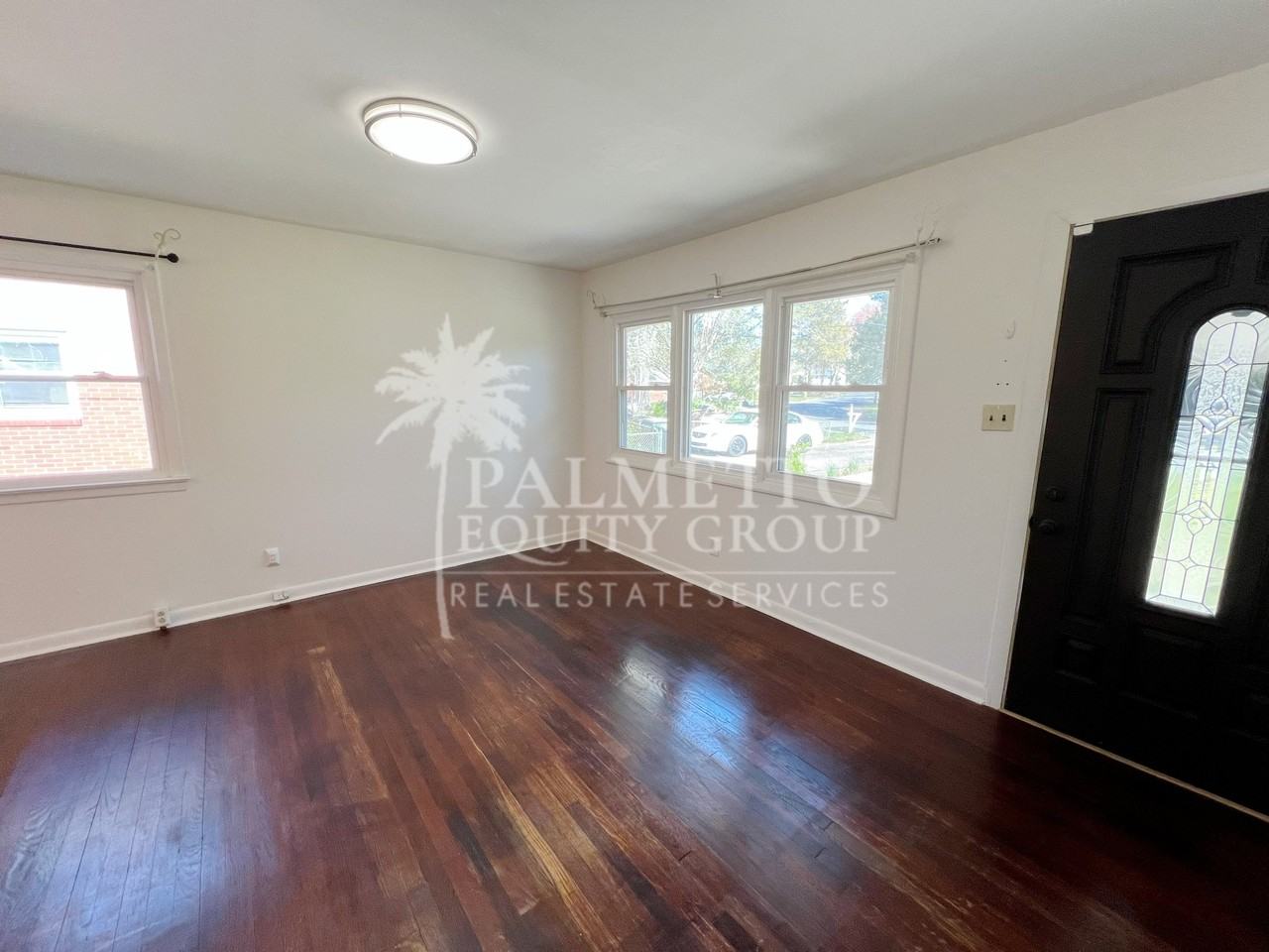 3615 Euclid St - Photo 2 of 16