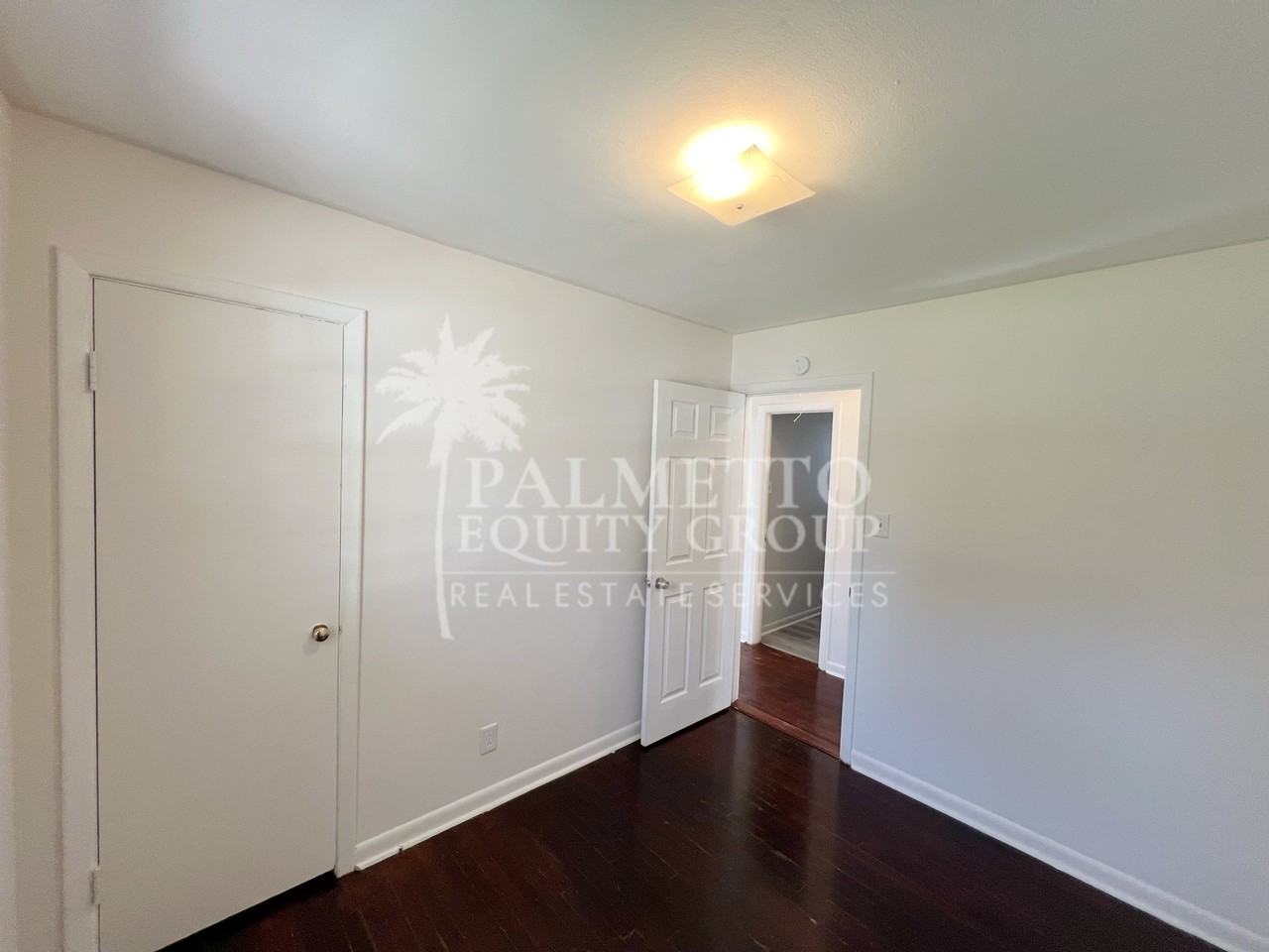 3615 Euclid St - Photo 5 of 16