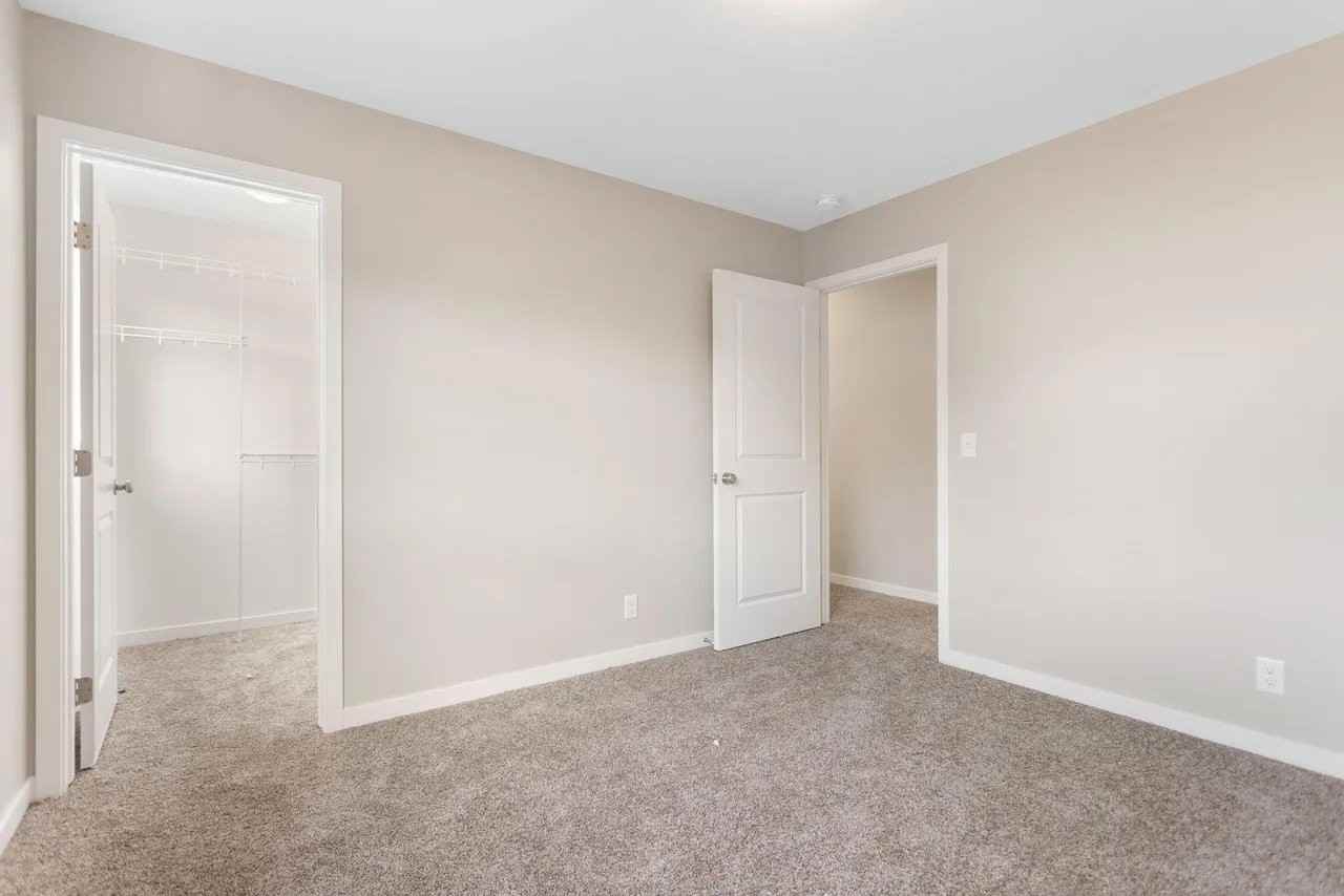 737 Butternut Dr - Photo 2 of 17