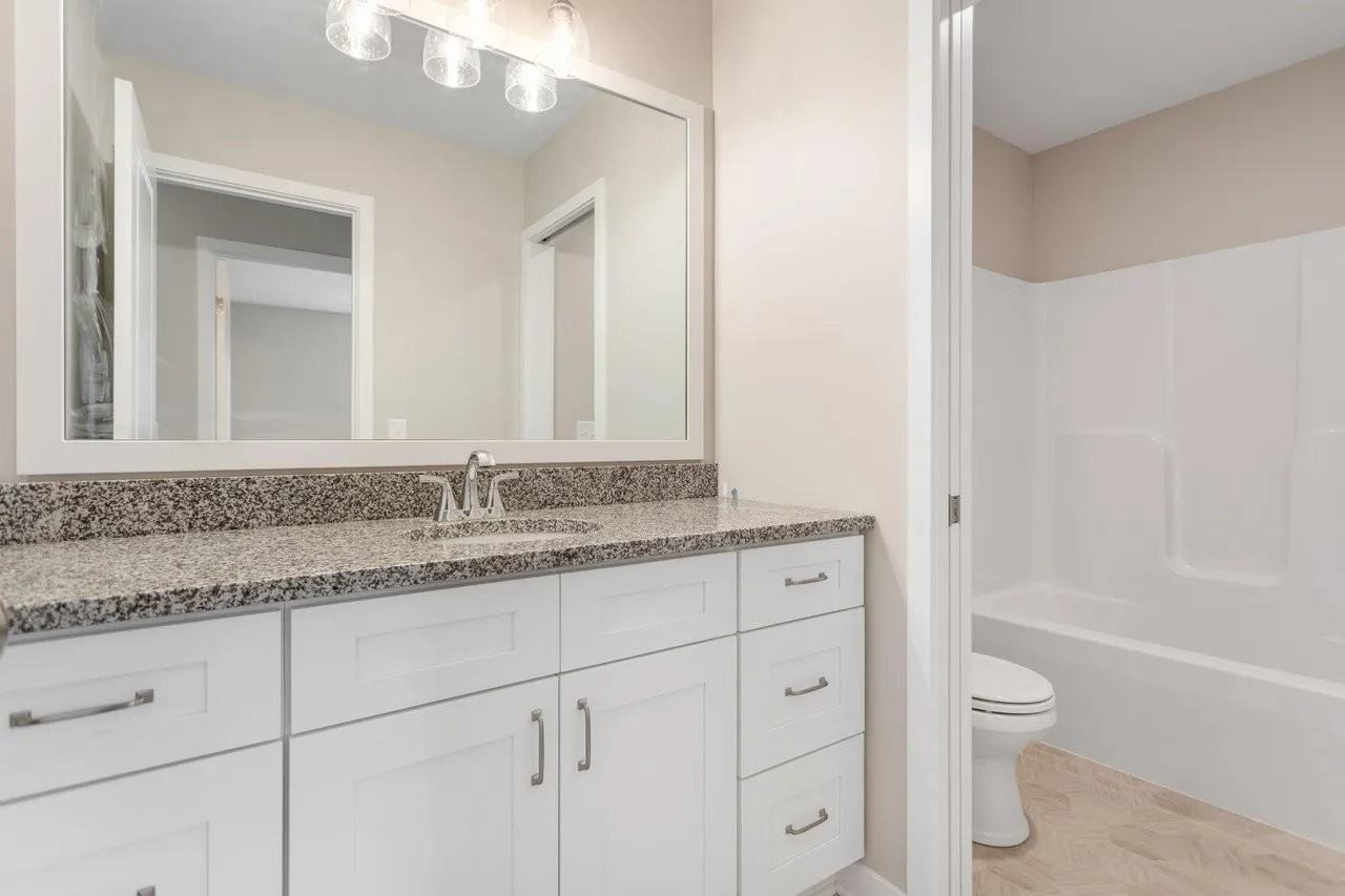 737 Butternut Dr - Photo 3 of 17