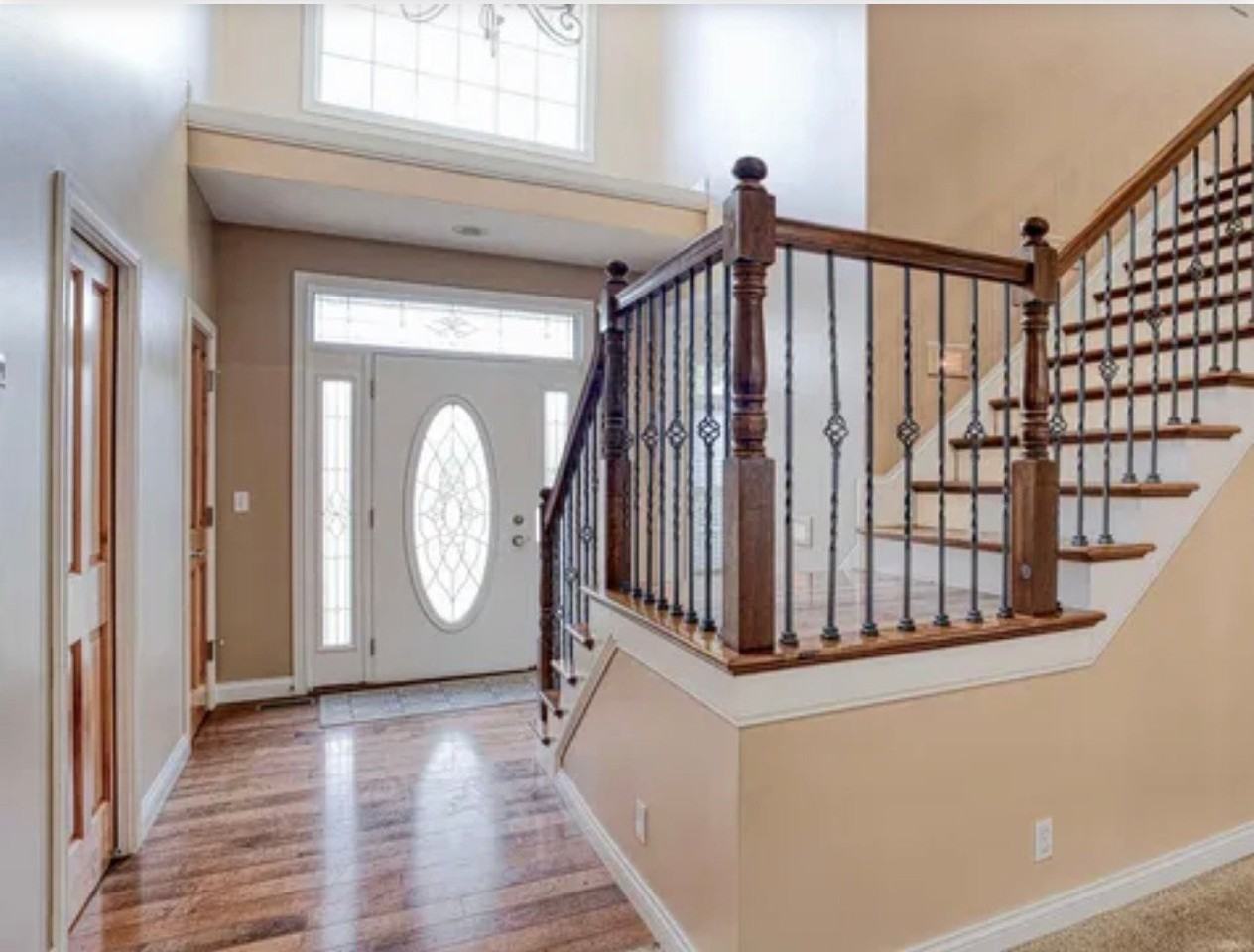 10630 Bernadette Dr - Photo 3 of 20