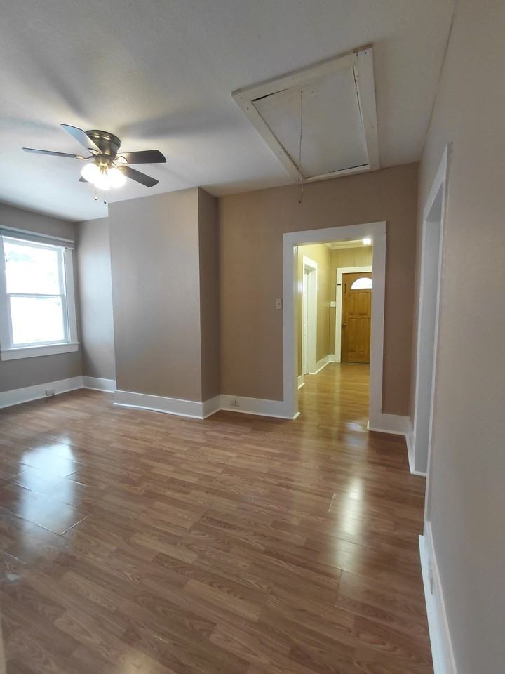 805 Hunter St - Photo 7 of 20