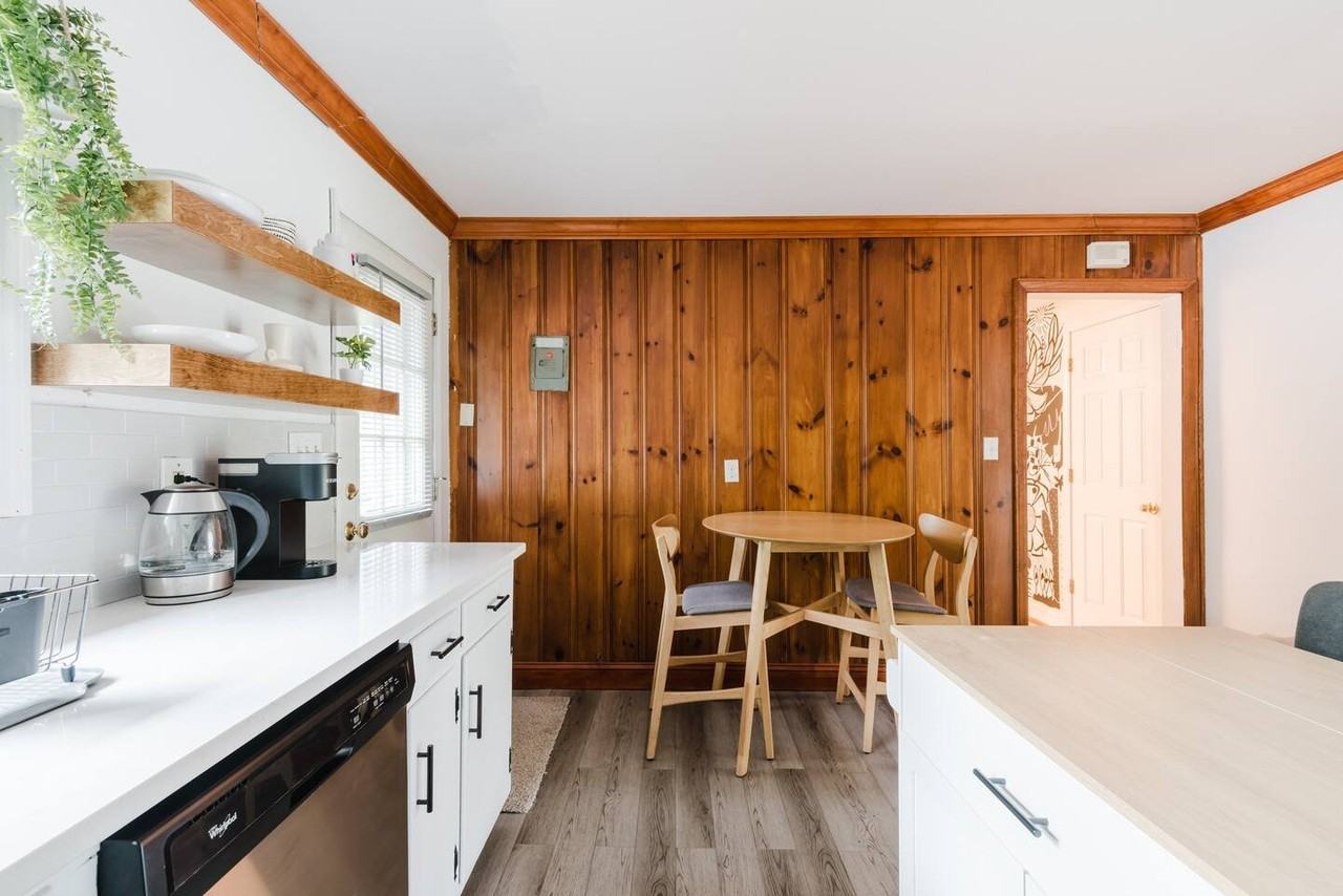1700 Van Buren Ave - Photo 4 of 19