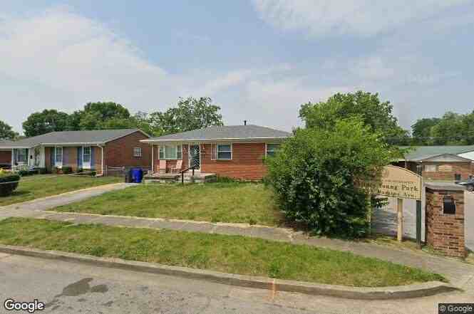 1029 St Martins Ave - Photo 2 of 12